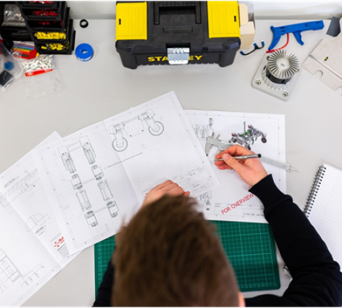 Trendy, innowacje i wyzwania branży budowlanej